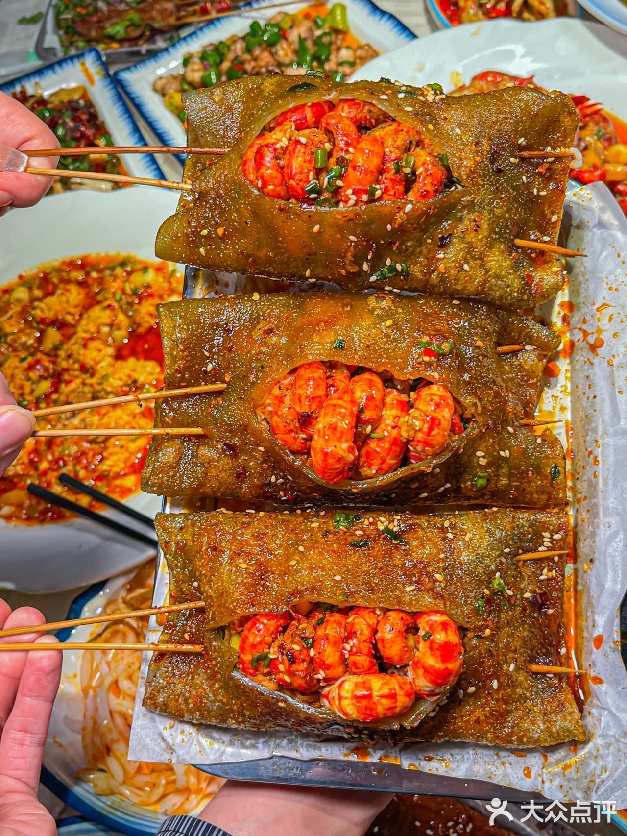 去成都一定要吃这份小龙虾拌面！！全是虾肉