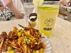 椒盐鸭下巴-白仁仔· 活烤海鲜 宵夜(豫园店)