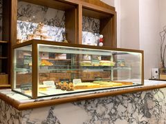 面包甜点陈列柜-WHEAT&BAKER-麥(凯德来福士店)