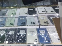 -修卜凡二手严选店·手机维修·回收租赁(川沙地铁站店)