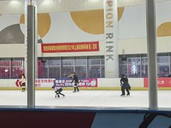 -冠军冰场CHAMPION RINK(百联又一城店)