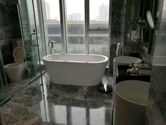 -榛悦隆堡成都酒店(春熙路太古里店)