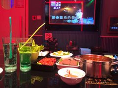 -唯爱KTV聚会餐厅(仙林东城汇店)