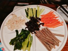 -云海肴·汽锅鸡·云南菜(天山百盛优客店)