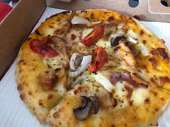 新奥尔良烤肉比萨-必胜客(松江三湘宅急送店)