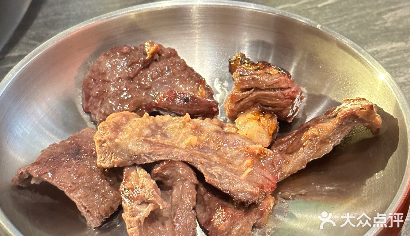 这家店，真的是火到每次去吃都排长队 你知道为什么吗？