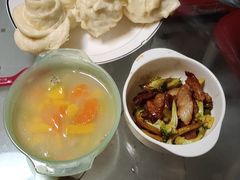 -鲸育宝宝月嫂(徐汇店)