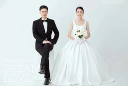 -蒙娜丽莎婚纱摄影(南门店)