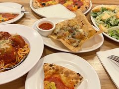 -城市大道红炉披萨烘焙坊