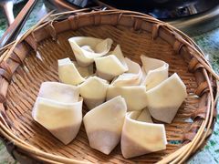 口蘑鲜肉抄手-五里关火锅(牛市口店)