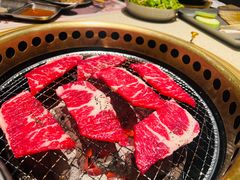 -蚂蚁洞·烤肉大营地(上海静安大悦城店)