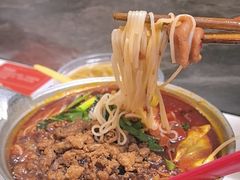 -铁锅哥米线