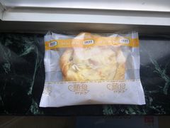 果缤纷奶油派面包-中粮丰通（北京)食品有限公司