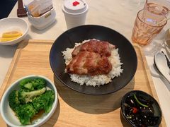 -港丽餐厅(高德置地店)