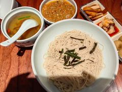 -裕兴记•蟹黄面馆(人民广场店)