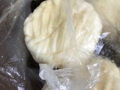 鲜肉中包-草庐酒家