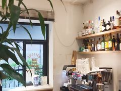 -WOW coffee