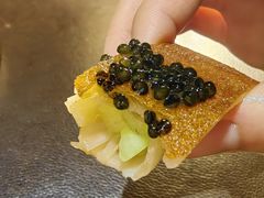 鱼子酱鸿运乳猪-广州文华东方酒店·江-由辉师傅主理