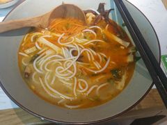 -百春原湖南牛肉粉(百联世纪店)
