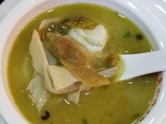 -周鱼小馆石锅酸菜鱼(活力汇店)