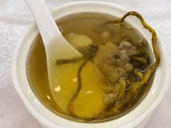 壳槲炖鸡汤-宜兴隆家宴·私房菜(泰安华庭店)