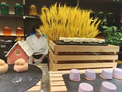 -唐拉雅秀酒店-西锦汇空中BBQ·思创餐厅