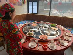 -袁小二大东北铁锅炖(吉祥村总部)