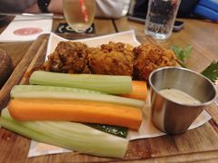 -BOURBON 玻本美式餐厅酒吧(虹桥新天地店)