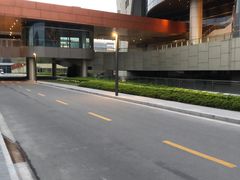 -万象城-停车场