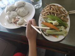 -四平包子铺