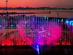 -东港音乐喷泉广场