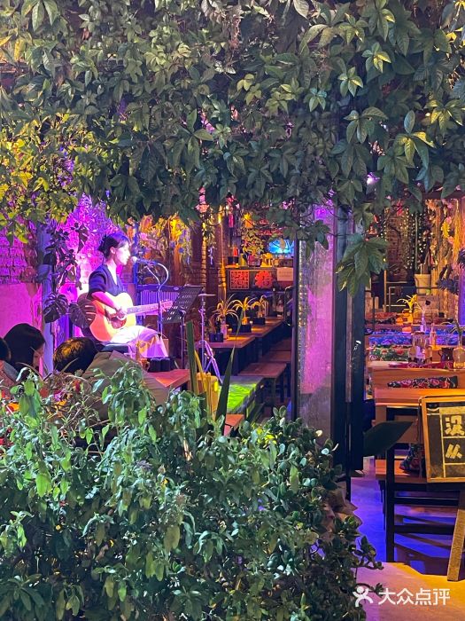 在路上酒吧(大理古城店)图片