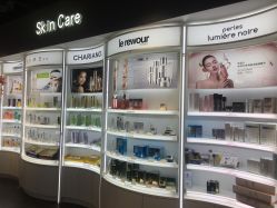 -唐三彩智能美妆体验馆