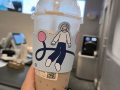 -喜茶(迪士尼小镇·平行宇宙店)