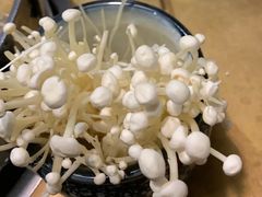 -左庭右院鲜牛肉火锅(金山万达店)
