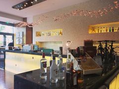 一樓大堂吧林廊-广州汇华希尔顿逸林酒店