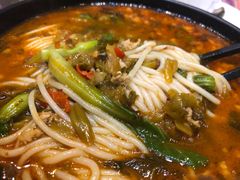 -香巴拉云南餐厅(华莱坞店)