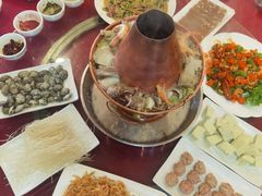 -鑫渔港海鲜本地菜·山海关浑锅(东戴河店)