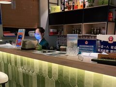 -秋果酒店(北京中日友好医院和平里地铁站店)