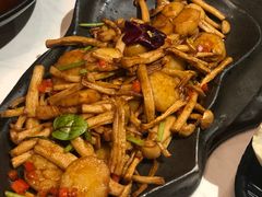 -荟廷·晶萃(陆家嘴尚悦湾店)