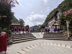 -高荡千年布依古寨旅游景区