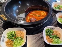 -老船舫·现做活鲜鱼馆(东郊记忆店)