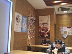 用餐区-鲜芋仙(宝地广场店)