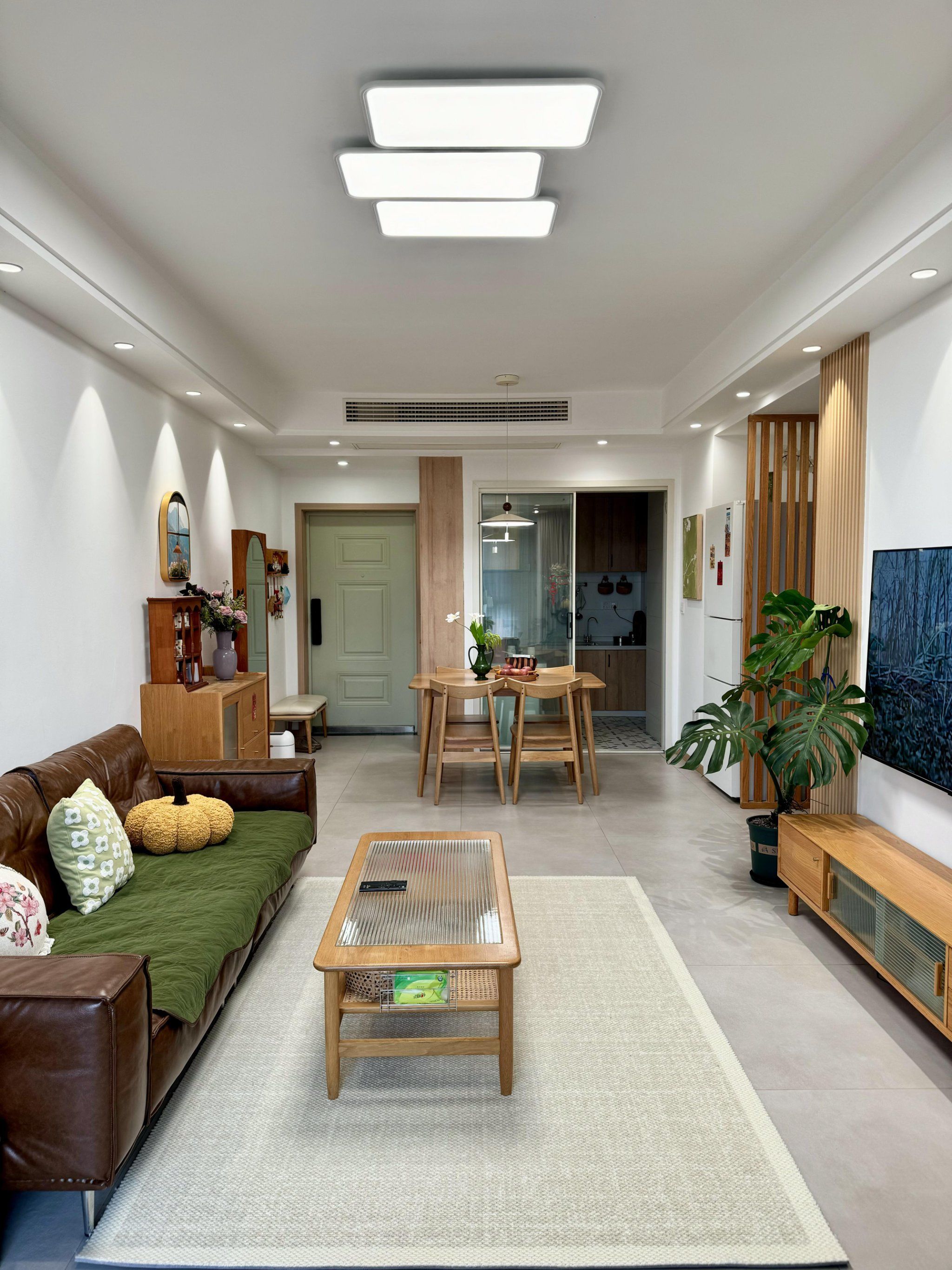 套内60平🏘️
很喜欢自己设计,半包装修出来的原木风小家
没