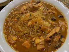 小笨鸡炖蘑菇-林海雪乡铁锅炖·东北菜(夏湾店)