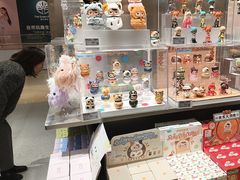 -泡泡玛特POPMART(柏威年购物中心店)