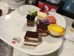 -佰烧海鲜烤肉火锅自助(世茂国际广场店)