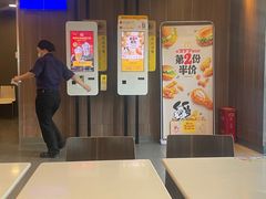 -麦当劳(田林好又多店)