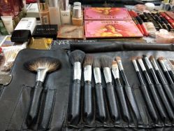 -爱的化妆工作室(雅地天际店)