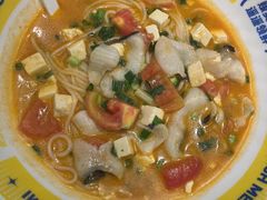 -粉小主·贵州酸汤牛肉粉(南京仙林金鹰店)